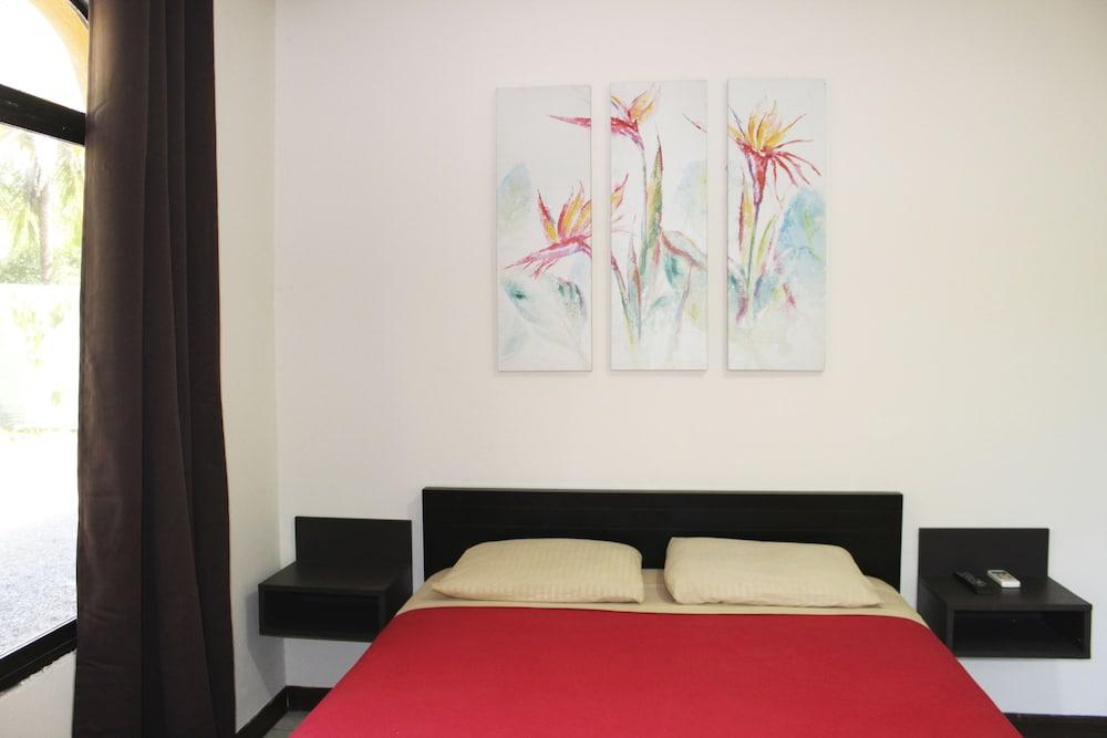 Jaco Lodge Quiet Place (Adults Only) ภายนอก รูปภาพ