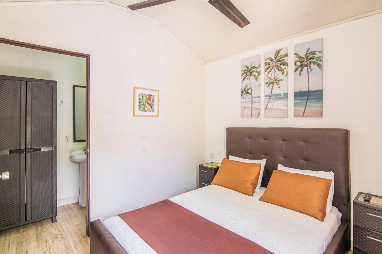 Jaco Lodge Quiet Place (Adults Only) ภายนอก รูปภาพ