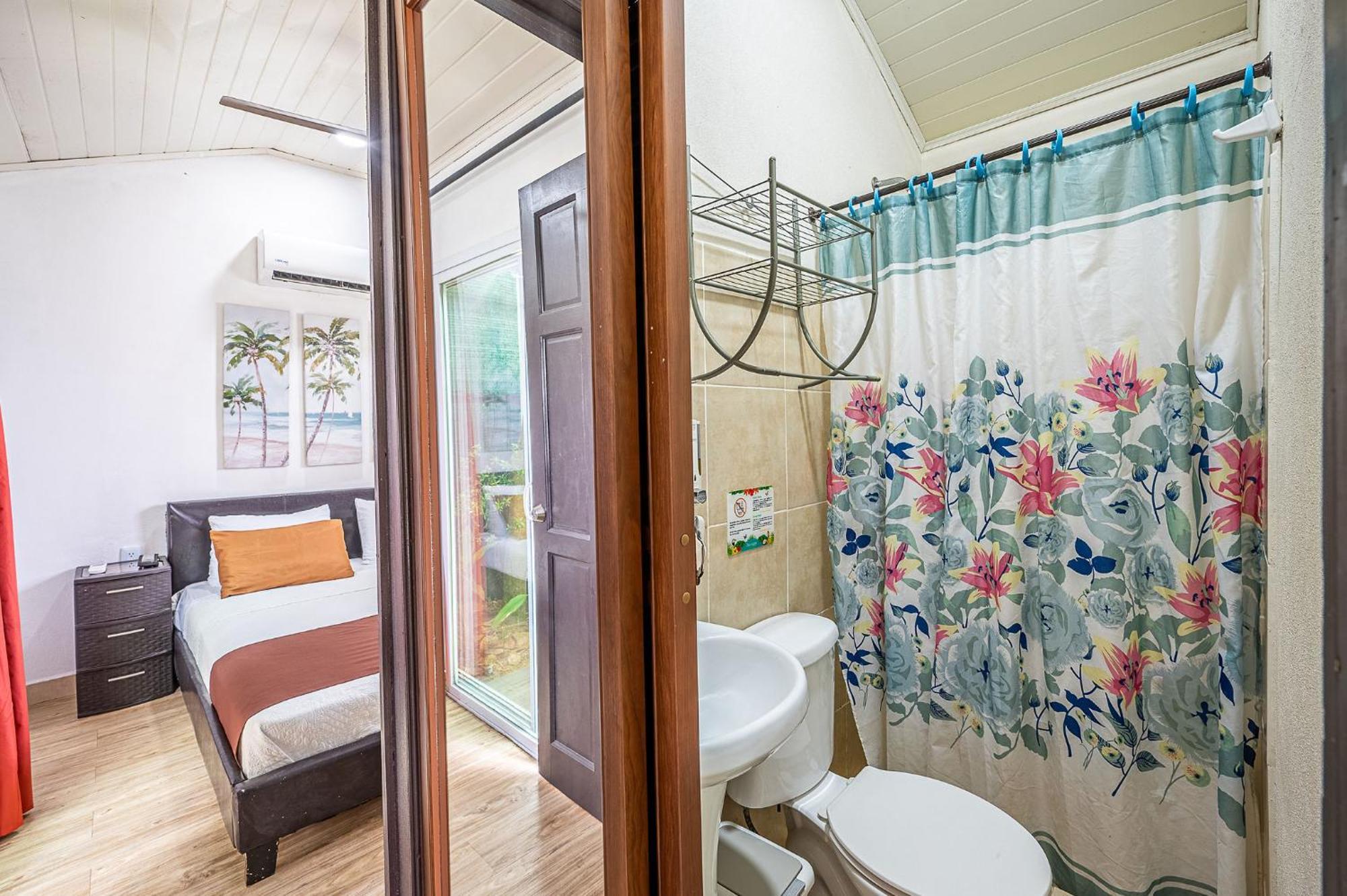 Jaco Lodge Quiet Place (Adults Only) ภายนอก รูปภาพ